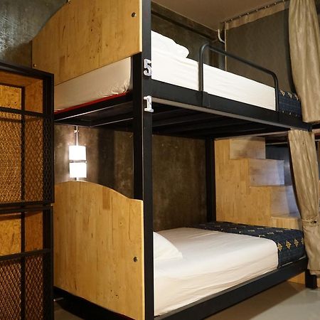 Club76 Bunk Bed. (Adults Only) Hotel เชียงใหม่ ภายนอก รูปภาพ
