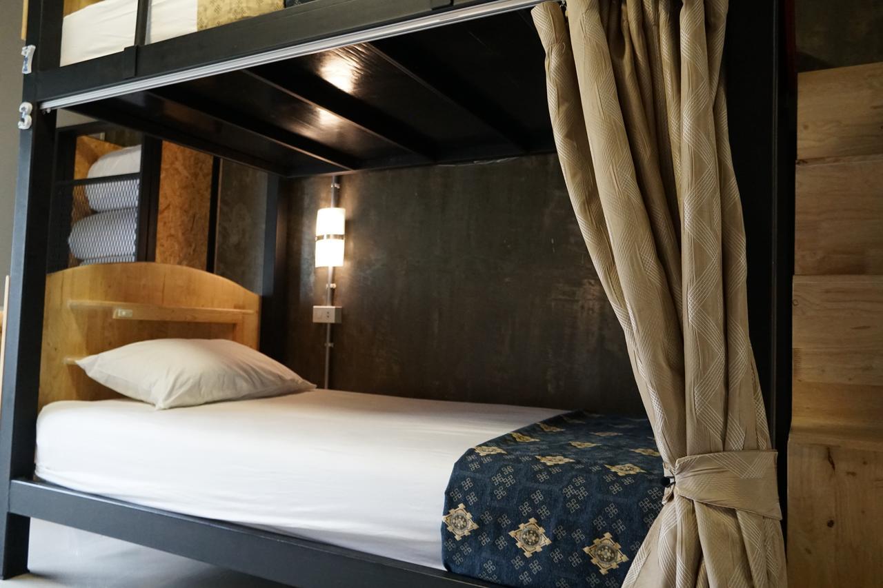 Club76 Bunk Bed. (Adults Only) Hotel เชียงใหม่ ภายนอก รูปภาพ